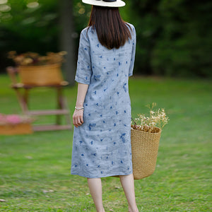 Đầm liền linen ngắn tay cổ tròn hai khuy thêu hoa retro - NU10508