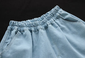 Quần sooc denim lưng thun thêu hoa hồng - Q186