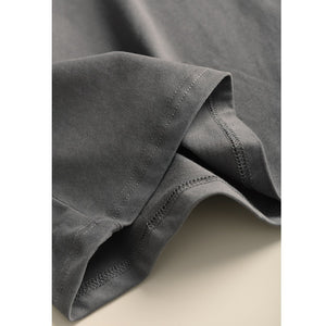 Áo T-shirt ngắn tay cổ tròn thêu chú thỏ nằm ngang - A743