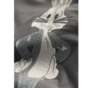 Áo T-shirt ngắn tay cổ tròn thêu chú thỏ nằm ngang - A743