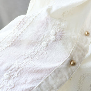 Áo sơ mi linen ngắn tay cổ tròn thêu hoa liti - A876