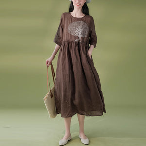 Đầm liền linen ngắn tay cổ tròn thêu cây đa eo thắt dây - NU8970