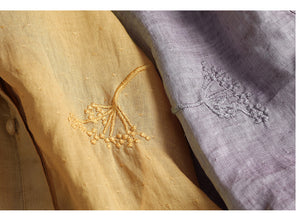 Áo sơ mi linen ngắn tay cổ V thêu hoa lá vạt kiểu xếp ren - NU8692