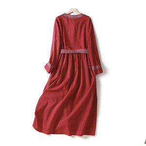 Đầm liền linen dài tay cổ tròn viền in hoa retro - NU9376