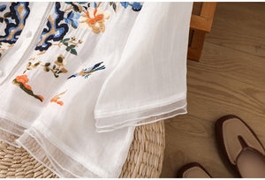 Áo sơ mi linen ngắn tay cổ tròn chữ V thêu hoa lá - NU8831