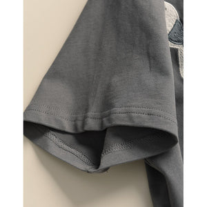 Áo T-shirt ngắn tay cổ tròn thêu chú thỏ nằm ngang - A743