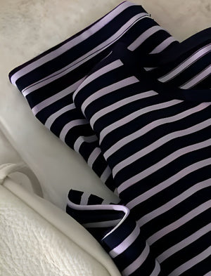 Áo T-shirt dệt kim dài tay kẻ sọc cổ tròn - A170