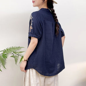 Áo sơ mi linen ngắn tay cổ đứng xẻ V thêu những bông hồng - NU10329