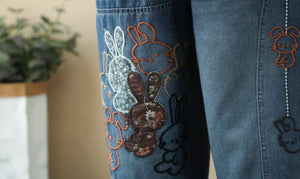 Quần baggy denim lửng thêu những chú thỏ - Q235