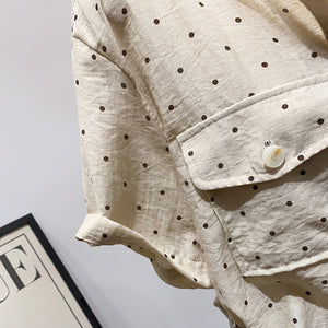 Áo sơ mi linen ngắn tay cổ tròn hai túi vuông chấm bi - A838