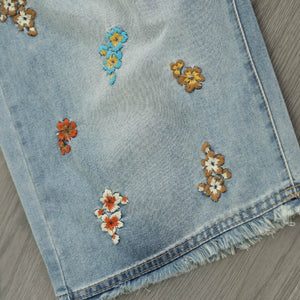 Quần sooc denim lưng thun thêu hoa sắc màu - Q185