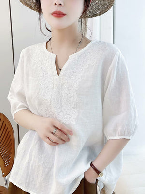 Áo sơ mi linen ngắn tay cổ V thêu hoa văn trừu tượng - NU10181