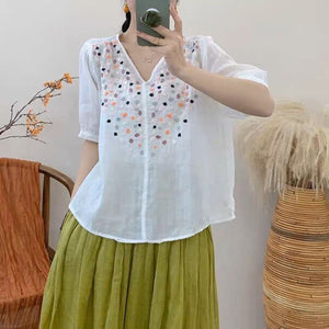 Áo sơ mi linen ngắn tay cổ V thêu những bông hoa - NU8895