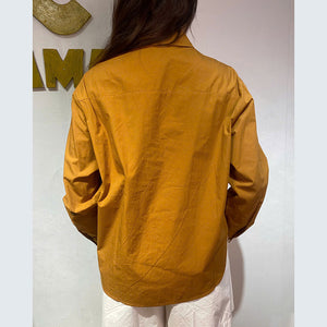 Áo sơ mi dài tay cổ cánh sen vạt mullet một túi - A286