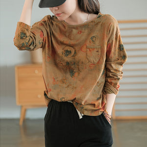 Áo T-shirt dài tay cổ tròn in retro một túi nhỏ - NU7781