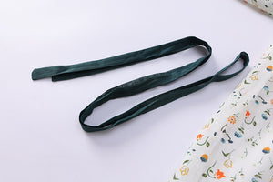 Đầm liền linen tay lửng cổ đứng phối vạt màu in hoa lá - NU8374