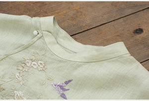 Đầm liền linen ngắn tay cổ đứng thêu chim én và nhành hoa - NU7574