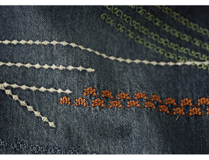 Chân váy denim lưng thun thêu hai chú mèo - V005