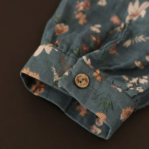 Áo sơ mi linen dài tay cổ đức xếp ly in hoa lá - NU8106