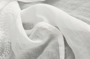 Áo sơ mi linen ngắn tay cổ V thêu ren và dây leo - NU7050