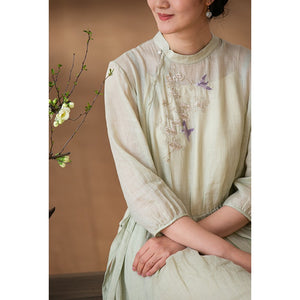 Đầm liền linen ngắn tay cổ đứng thêu chim én và nhành hoa - NU7574