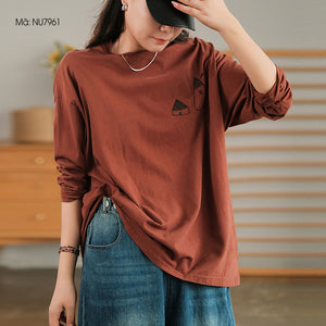 Áo T-shirt dài tay cổ tròn thêu ngôi nhà nhỏ - NU7961
