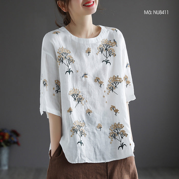 Áo sơ mi linen tay lửng cổ tròn thêu hoa vạt bo tròn - NU8411