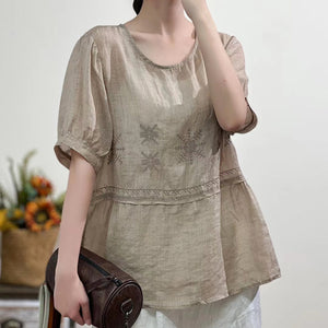 Áo sơ mi linen ngắn tay cổ tròn thêu bông tuyết khuy cài sau - NU7473