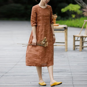 Đầm liền linen ngắn tay cổ tròn thêu những chấm tròn - OD0628