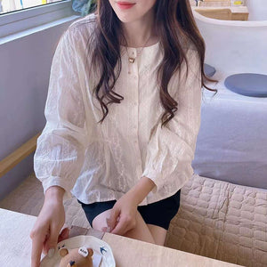 Áo sơ mi dài tay cổ tròn thêu hoa lá eo thắt nơ - NU8231