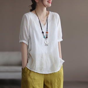 Áo T-shirt linen ngắn tay cổ V thêu hình học đối xứng - NU7330