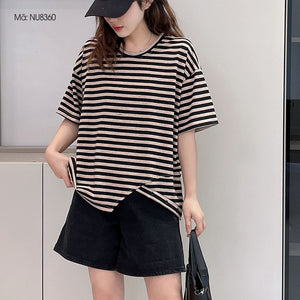 Áo T-shirt ngắn tay cổ tròn kẻ sọc vạt xẻ đính khuy - NU8359