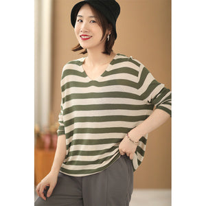 Áo T-shirt len dài tay cổ V kẻ sọc ngang - NU7677