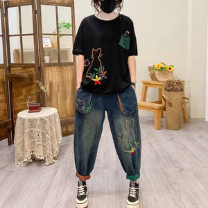 Áo T-shirt ngắn tay cổ tròn thêu chú mèo túi rách - NU8415