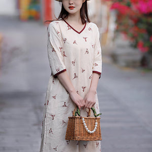 Đầm liền linen ngắn tay cổ V thêu nhành hoa đỏ - NU8433