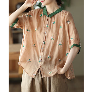 Áo sơ mi linen ngắn tay cổ pipi lệch màu thêu bông hoa cô đơn - NU7399