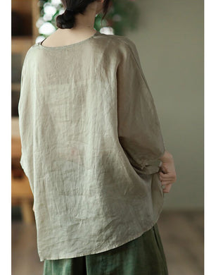 Áo T-shirt linen ngắn tay cổ V lệch tà in cỏ ba lá - NU7368