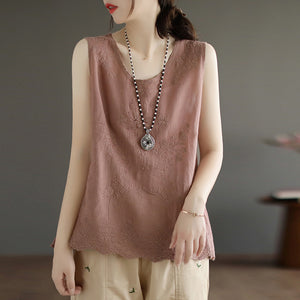 Áo T-shirt sát nách cổ tròn thêu hoa văn vòng xoáy - NU7448