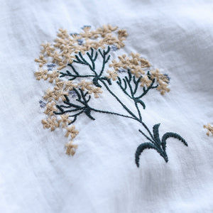 Áo sơ mi linen tay lửng cổ tròn thêu hoa vạt bo tròn - NU8411