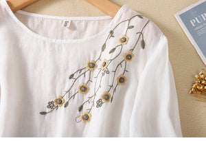 Áo sơ mi linen dài tay cổ tròn thêu cành hoa đính khuy - NU8405
