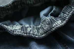 Chân váy denim lưng thun thêu cô bé xẻ tà - NU8658