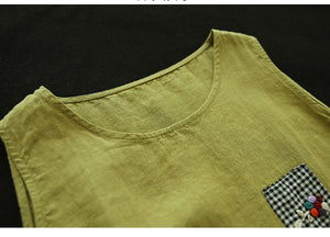 Áo T-shirt linen sát nách cổ tròn túi caro thêu hoa - NU8412