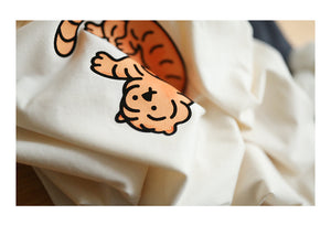 Áo T-shirt ngắn tay cổ tròn in chú hổ - NU6707