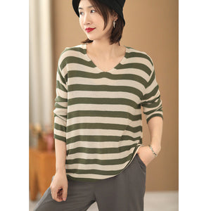 Áo T-shirt len dài tay cổ V kẻ sọc ngang - NU7677
