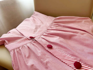 Đầm liền linen sát nách cổ V kẻ sọc đính khuy tròn - OD1312