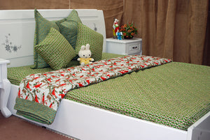 BỘ CHĂN GA THÔ NHỮNG CHÚ CHIM ĐỎ BÊN HOA LITI XANH - CG00410 - kamaka.vn - thời trang nhật