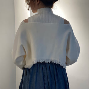 Bộ đồ gồm áo khoác len cardigan dài tay và croptop sát nách cao cổ - NU8497