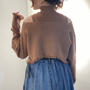 Bộ đồ gồm áo khoác len cardigan dài tay và croptop sát nách cao cổ - NU8497