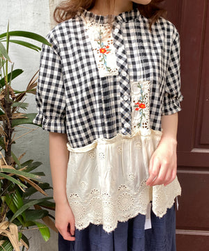 Áo sơ mi linen Morigirl ngắn tay cổ tròn xếp ly kiểu hai tầng - NU8323