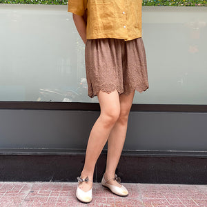 Quần sooc linen lưng thun thêu những bông hoa tuyết  - NU8477